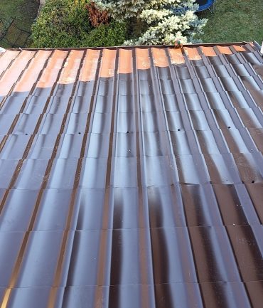montaj-acoperisuri-tigla-metalica